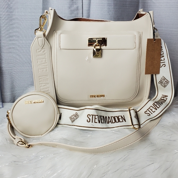 Steve Madden Handbags - STEVE MADDEN oatmilk bjessi crossbody bag